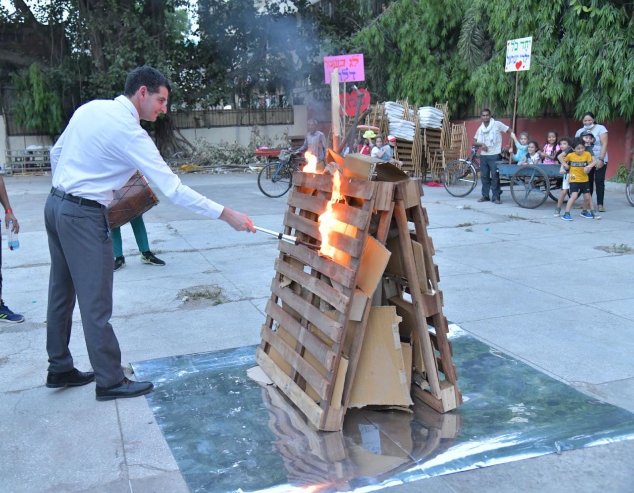 הנספח הצבאי בהודו בהדלקת המדורה